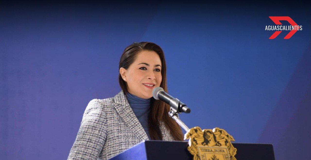 Tere Jiménez encabeza la graduación de 150 nuevos policías