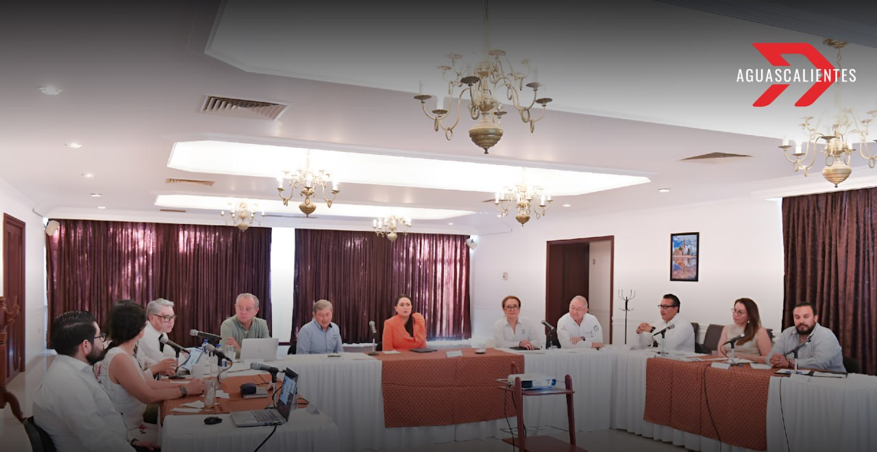 Tere Jiménez anuncia la construcción de dos hospitales de alta especialidad