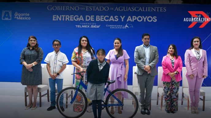 Tere Jiménez y Fundación Telmex entregaron apoyos en Aguascalientes
