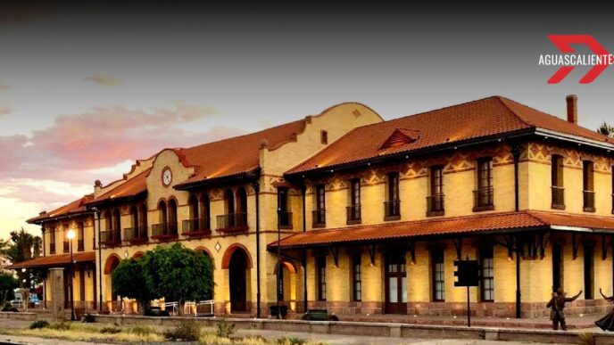 ¿Qué hacer en Aguascalientes? Visita la Plaza de las Tres Centurias y sus locomotoras históricas